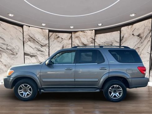 Used 2005 Toyota Sequoia SR5 RWD image 5