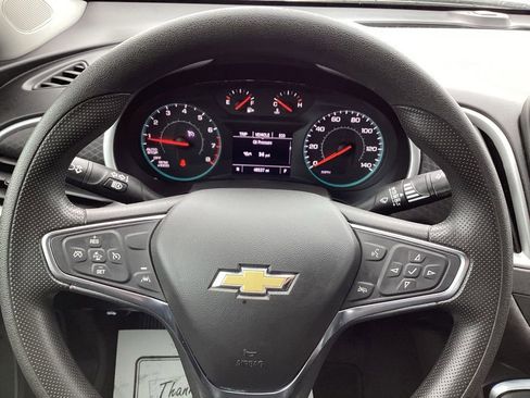 Used 2024 Chevrolet Malibu LT image 32