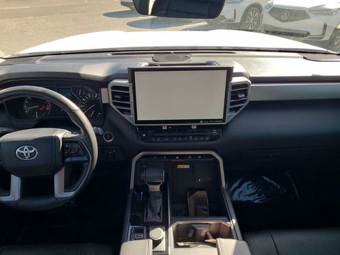 Used 2023 Toyota Tundra Limited image 2