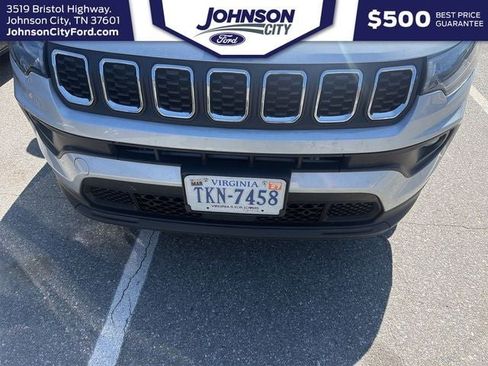 Used 2024 Jeep Compass Latitude AWD/4WD image 21