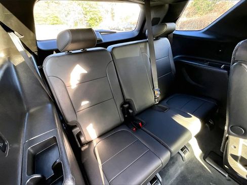 Certified 2022 Chevrolet Traverse LT image 29