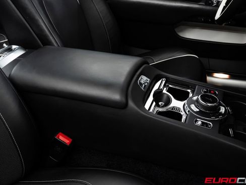 Used 2018 Rolls-Royce Dawn RWD image 35
