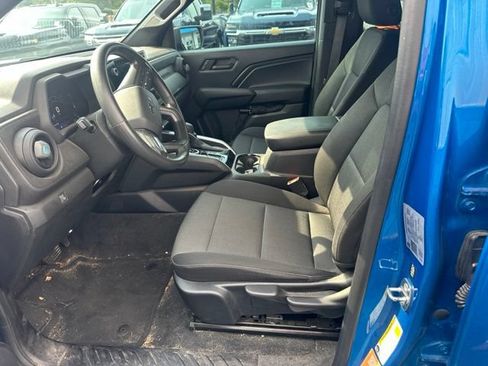 Used 2023 Chevrolet Colorado Trail Boss AWD/4WD image 4