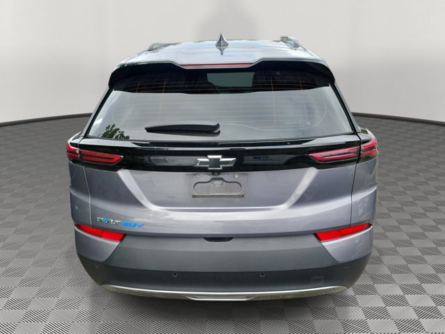 Used 2023 Chevrolet Bolt EUV LT w/ Convenience Package FWD image 5