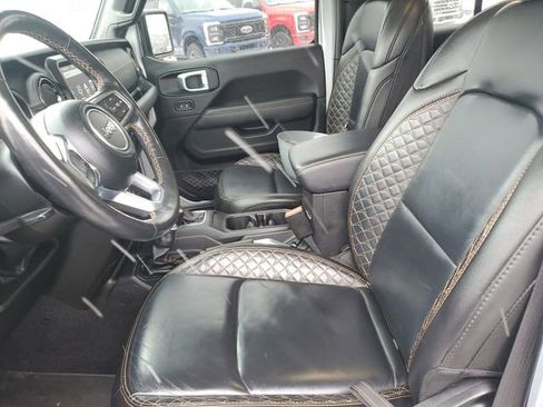 Used 2023 Jeep Wrangler Unlimited Sahara image 25