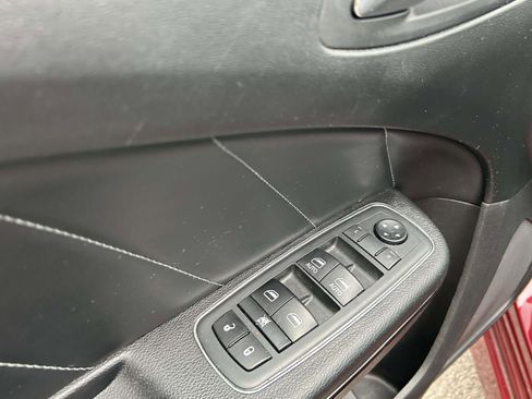 Used 2019 Dodge Charger Scat Pack w/ Daytona Edition Group image 18