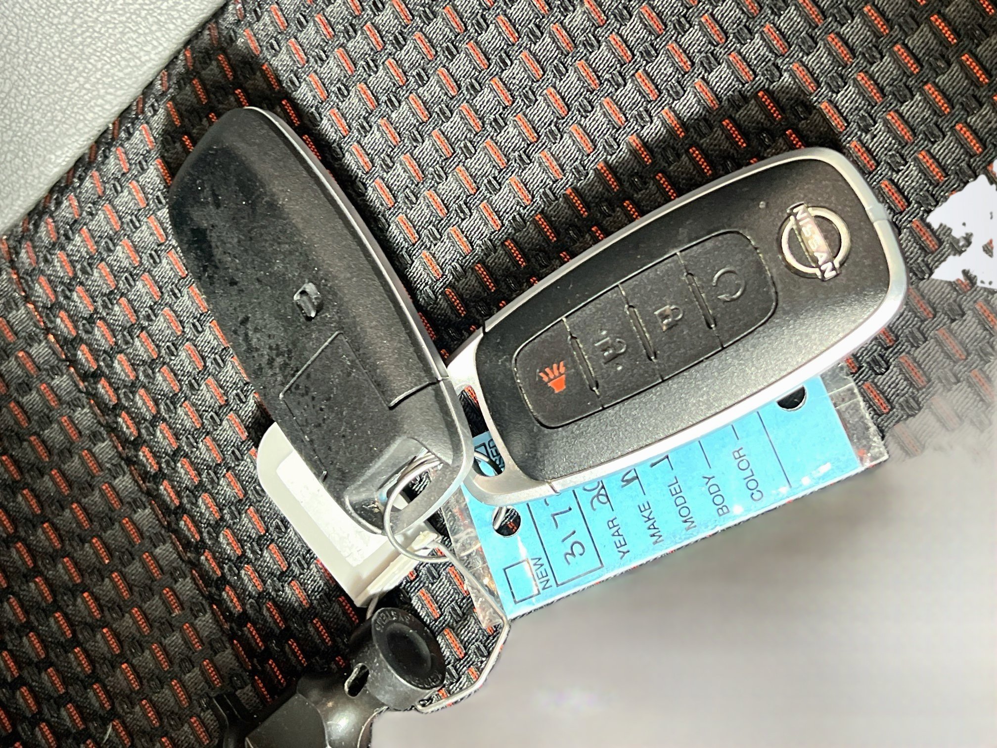 Used 2026 Nissan Kicks SR w/ Cold Weather Package FWD image 36
