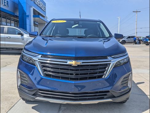 Used 2023 Chevrolet Equinox LT AWD/4WD image 11