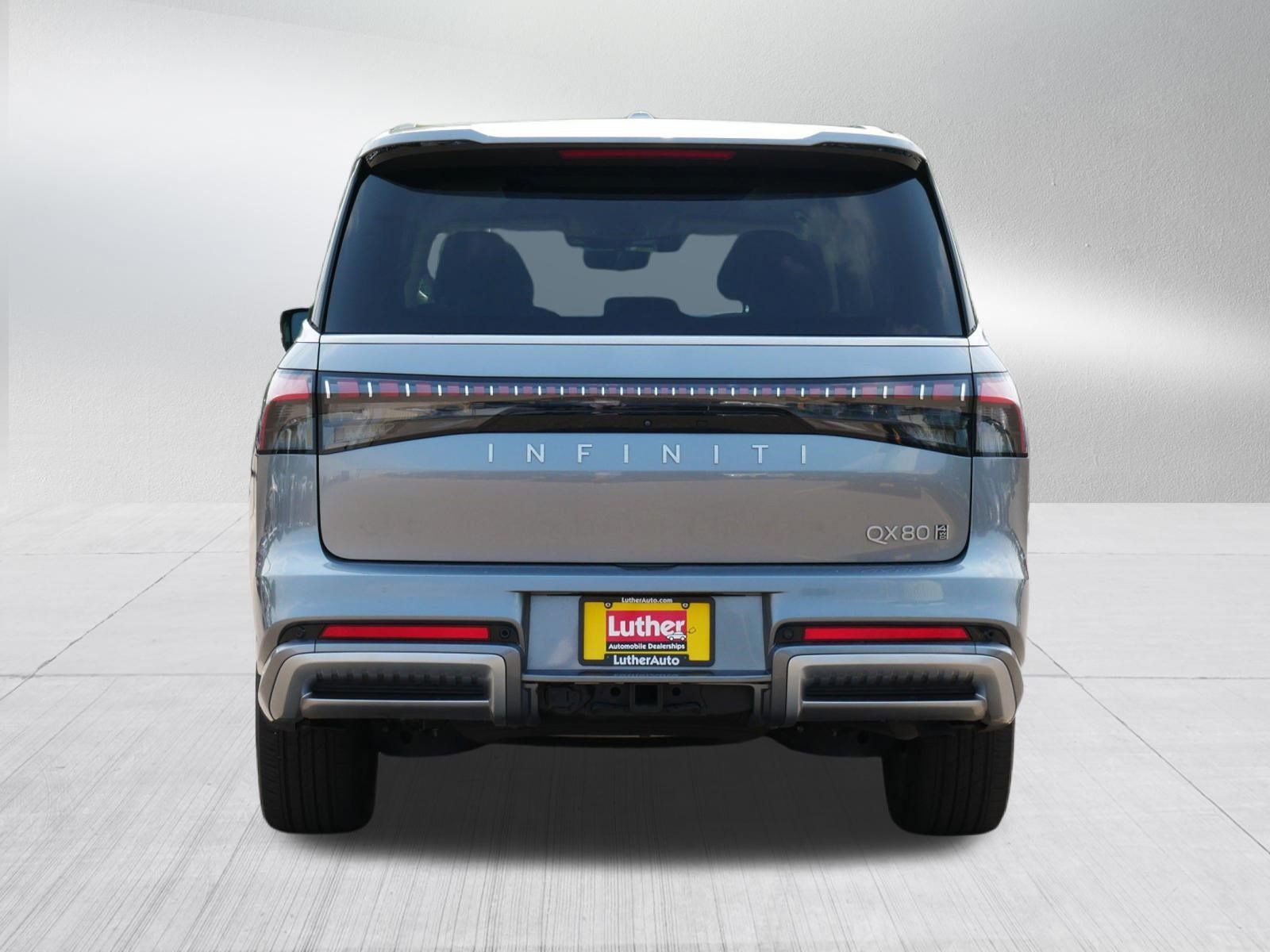 Used 2025 INFINITI QX80 Sensory AWD/4WD image 6