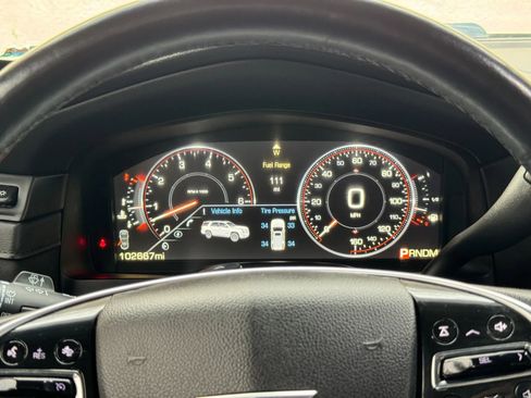 Used 2015 Cadillac Escalade Premium AWD/4WD image 35