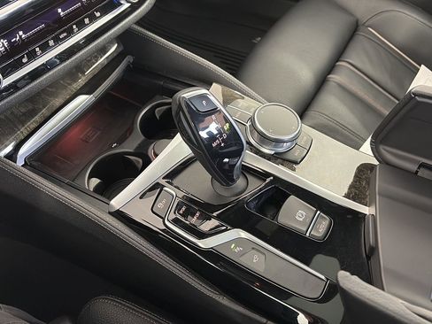 Used 2019 BMW 540i xDrive w/ M Sport Package image 35