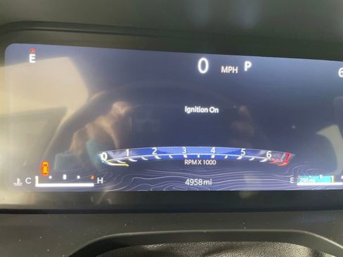 Certified 2025 Jeep Grand Cherokee Altitude AWD/4WD image 11