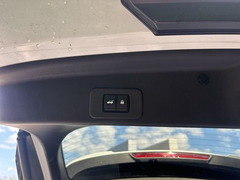 Used 2025 Nissan Murano SL w/ Cargo Package AWD/4WD image 17