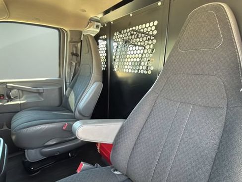Used 2024 GMC Savana 2500 w/ Driver Convenience Package RWD image 20