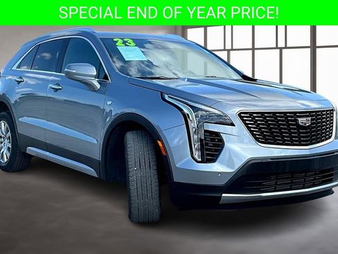 Used 2023 Cadillac XT4 Premium Luxury image 3