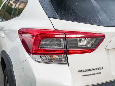 Used 2023 Subaru Crosstrek 2.0i Premium image 9