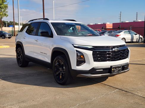 Certified 2025 Chevrolet Equinox LT w/ Convenience Package II image 4