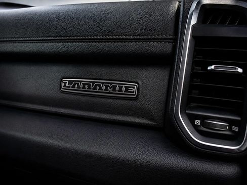 Used 2023 RAM 1500 Laramie AWD/4WD image 17