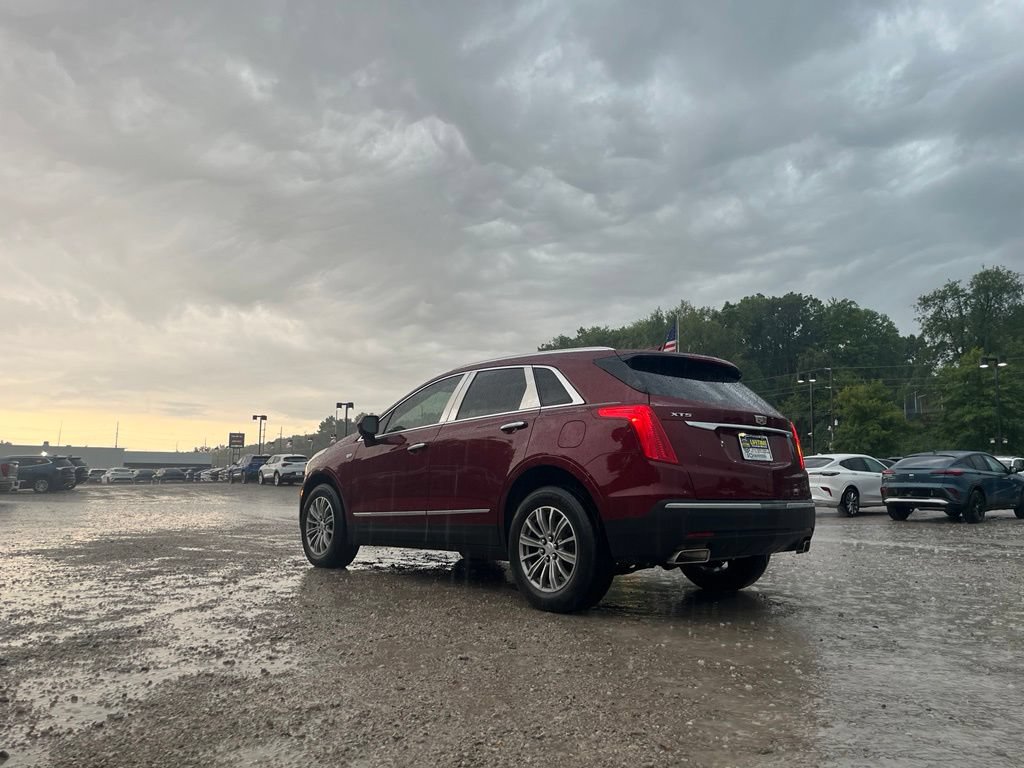 Used 2018 Cadillac XT5 Luxury w/ Driver Awareness Package FWD image 8
