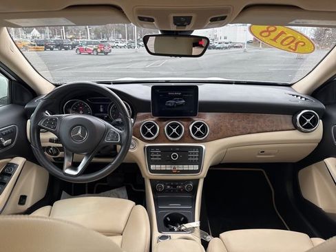 Used 2018 Mercedes-Benz GLA 250 GLA 250 image 21