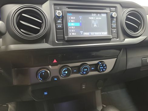 Used 2016 Toyota Tacoma SR w/ Towing Package AWD/4WD image 27
