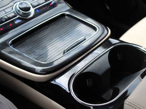Used 2022 Lincoln Nautilus Reserve FWD image 15