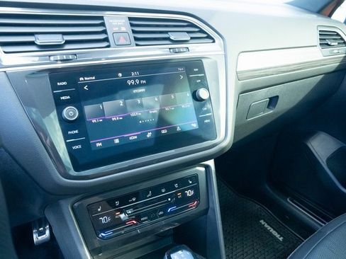 Used 2024 Volkswagen Tiguan SEL R-Line image 19