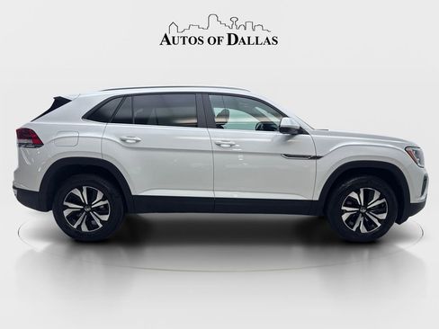 Used 2024 Volkswagen Atlas Cross Sport SE image 10