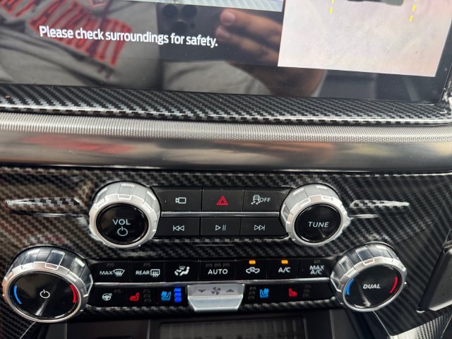 Used 2025 Ford F150 Raptor AWD/4WD image 17