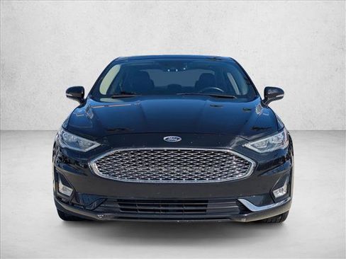 Used 2020 Ford Fusion Titanium image 2