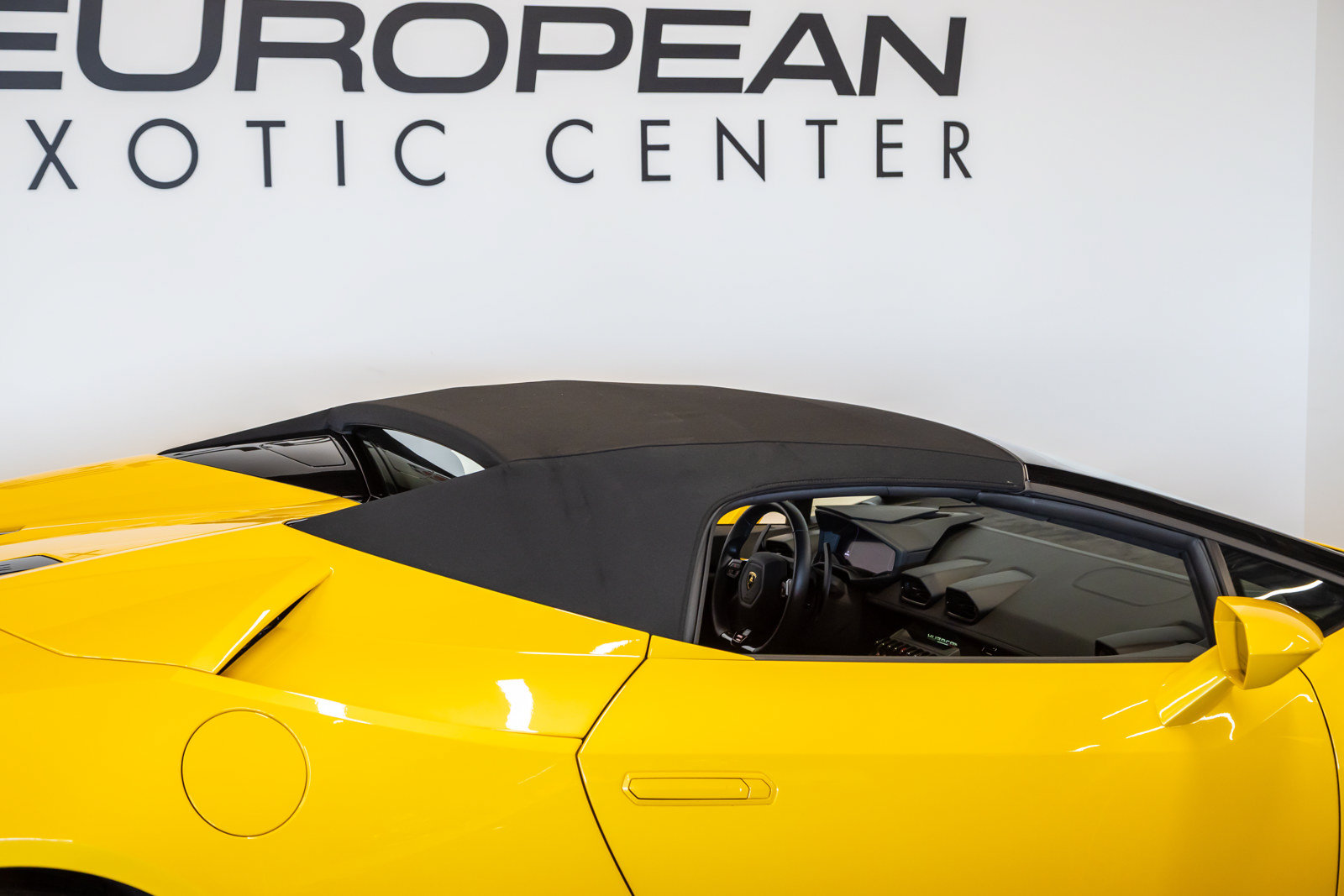 Used 2018 Lamborghini Huracan LP 580-2 RWD image 30