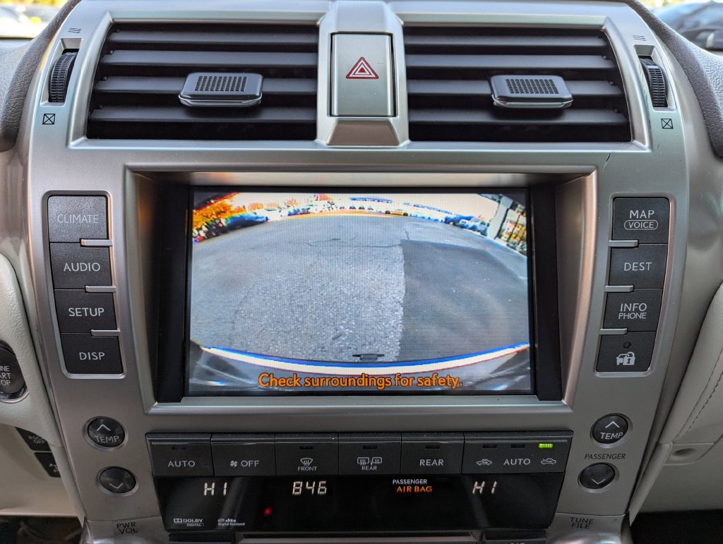 Used 2011 Lexus GX 460 AWD/4WD image 24