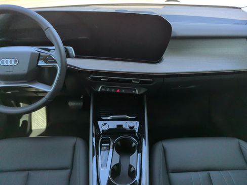 New 2026 Audi Q3 quattro 2.0T AWD/4WD image 33