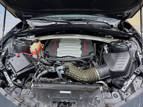 Used 2017 Chevrolet Camaro SS RWD image 26