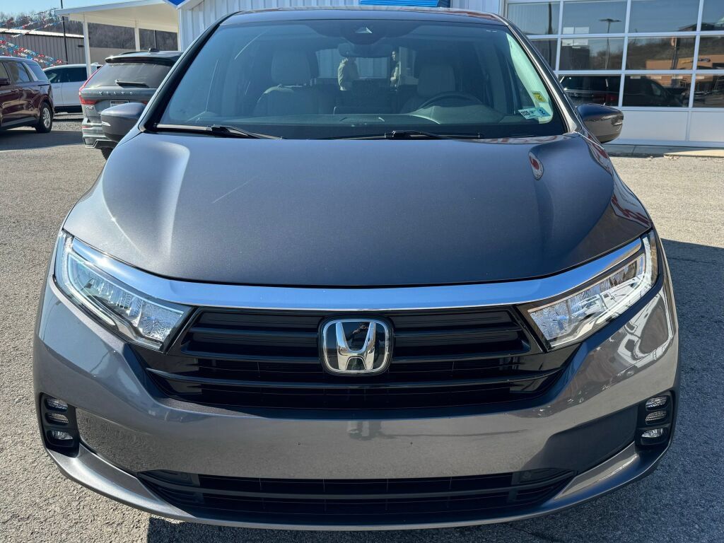 Used 2023 Honda Odyssey EX-L image 2