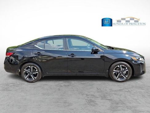 Used 2025 Nissan Sentra SV FWD image 7