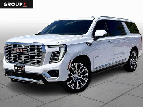 Used 2026 GMC Yukon XL Denali w/ Sun & Power Step Package RWD image 1