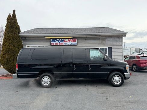 Used 2014 Ford E-350 and Econoline 350 XLT image 1