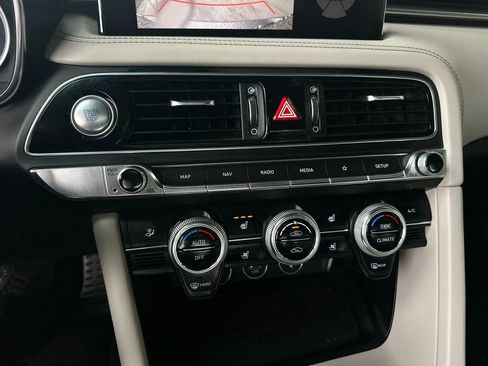 Used 2023 Genesis G70 3.3T w/ Sport Advanced Package image 20