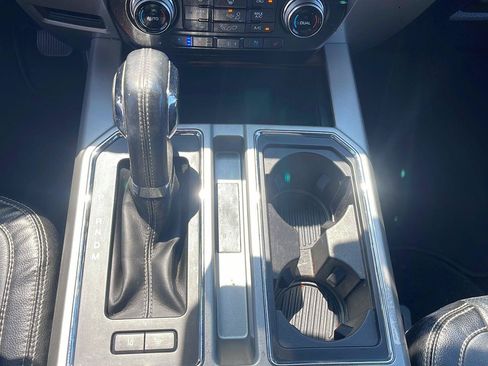 Used 2018 Ford F150 Lariat w/ Equipment Group 502A Luxury RWD image 26