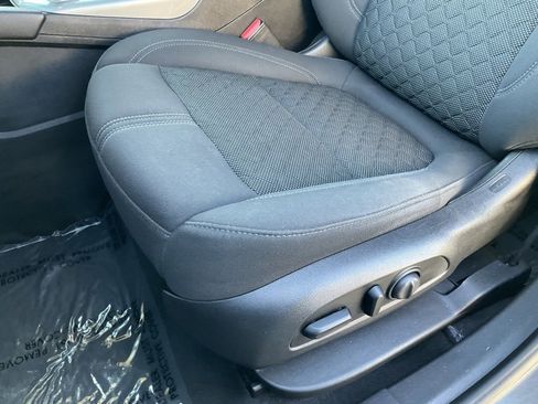 Used 2021 Chevrolet Blazer LT image 15