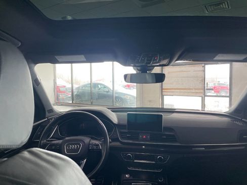 Used 2018 Audi SQ5 Premium Plus w/ Navigation Package image 23