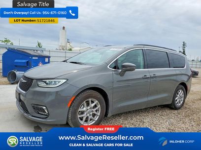 Used 2022 Chrysler Pacifica Touring-L