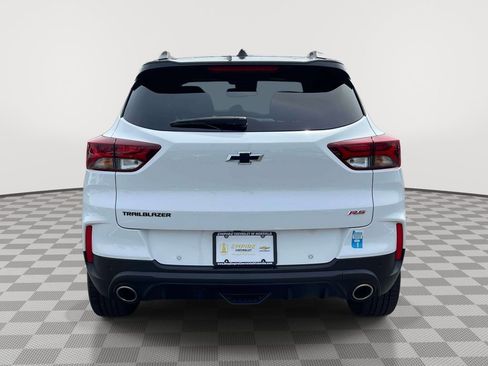 Used 2023 Chevrolet TrailBlazer RS w/ Sun and Liftgate Package image 6