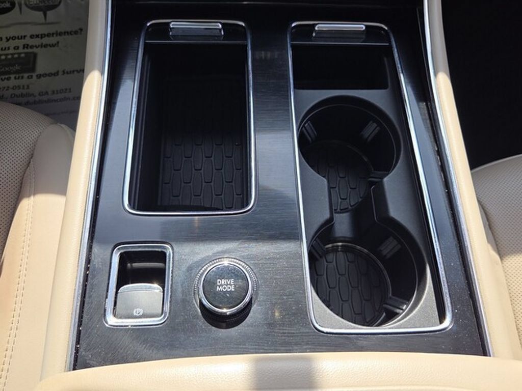 Used 2023 Lincoln Aviator Reserve w/ Equipment Group 201A AWD/4WD image 22