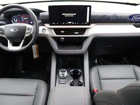 New 2026 Ford Explorer Active RWD image 13
