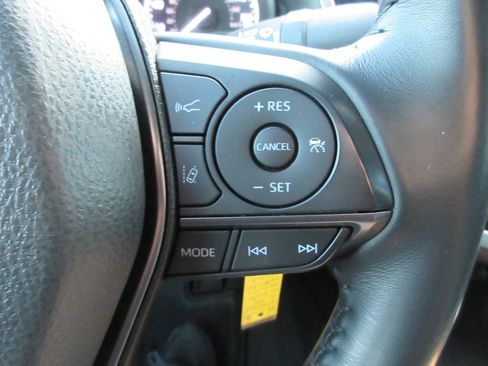 Used 2024 Toyota Camry SE FWD image 25