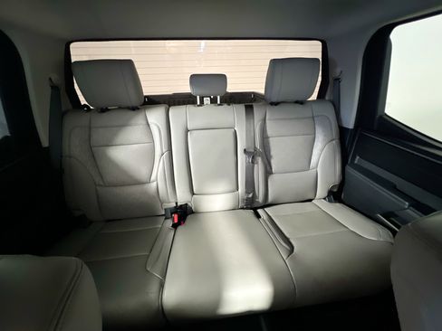 Used 2023 Toyota Tundra SR5 w/ SR5 Premium Package AWD/4WD image 33