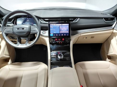 Certified 2025 Jeep Grand Cherokee L Limited image 26