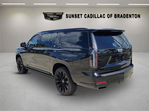 New 2026 Cadillac Escalade ESV Platinum Sport image 6